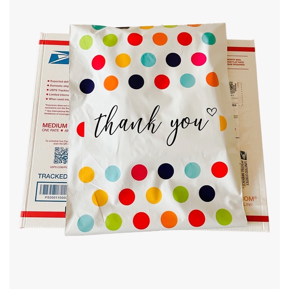 Meet your Posher! - Picture 4 of 12